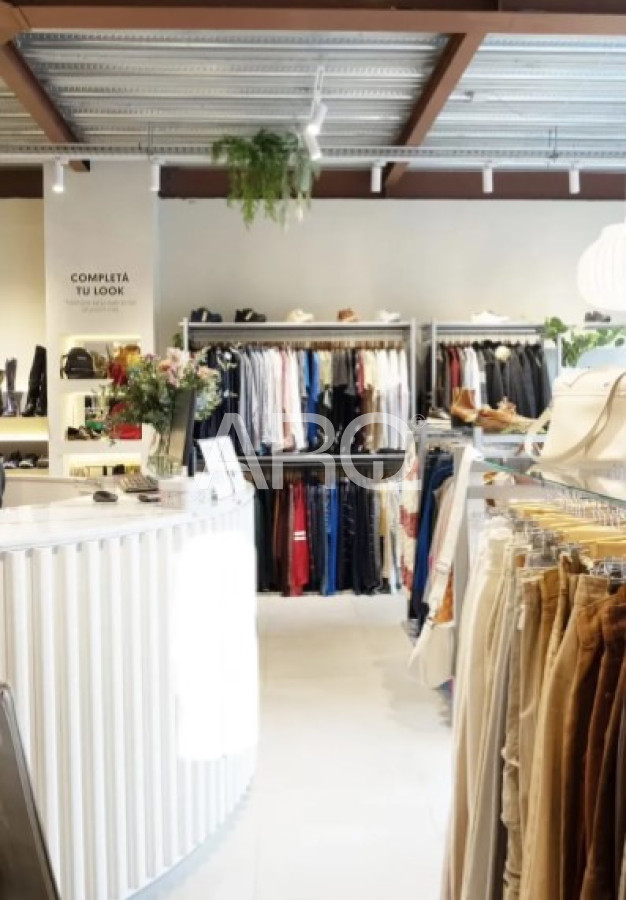 Local Comercial en Alquiler · Foto 4