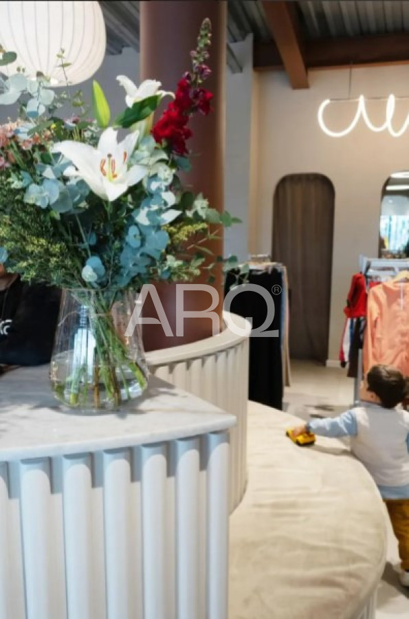 Local Comercial en Alquiler · Foto 5