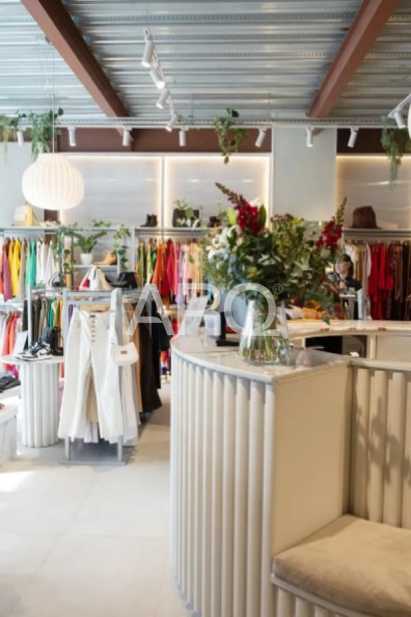 Local Comercial en Alquiler · Foto 6