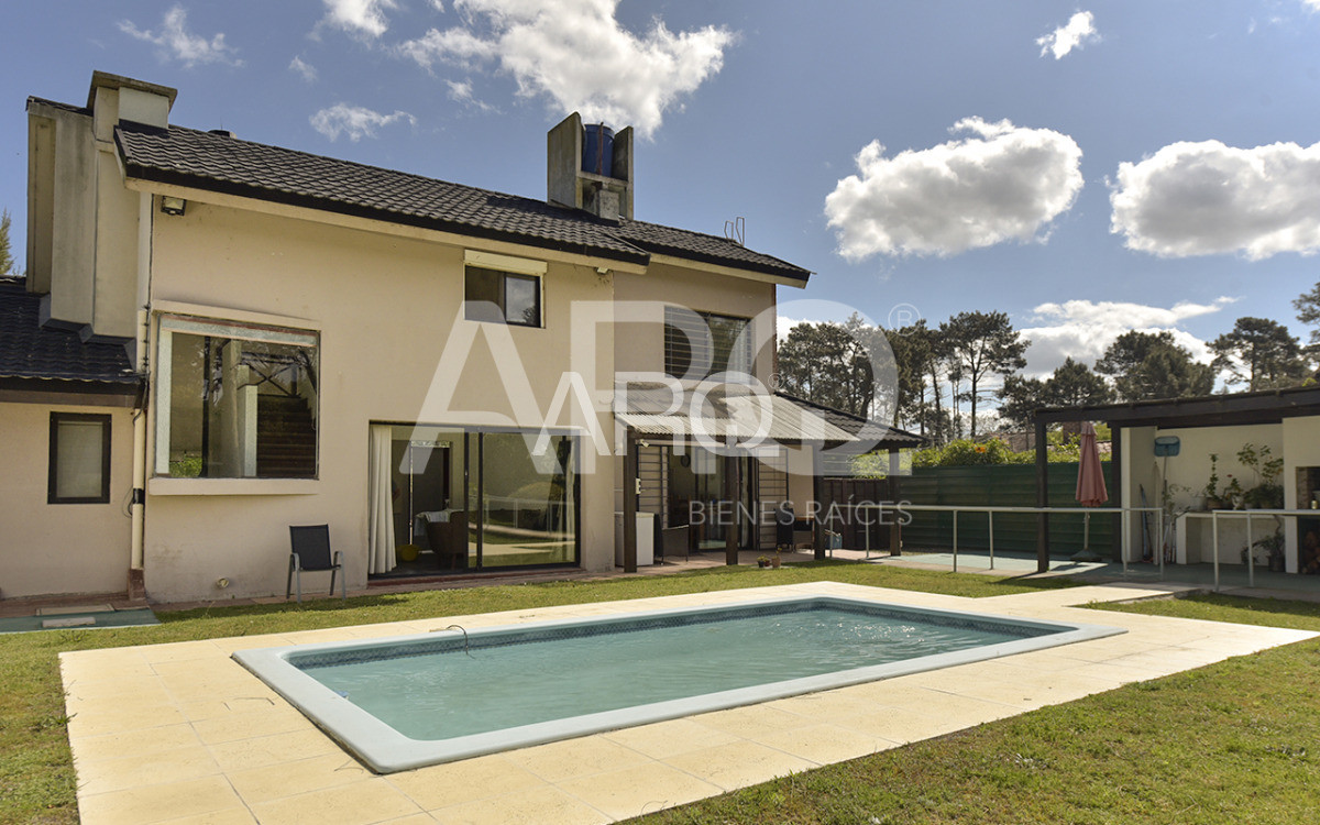 Casa en Alquiler · Foto 3