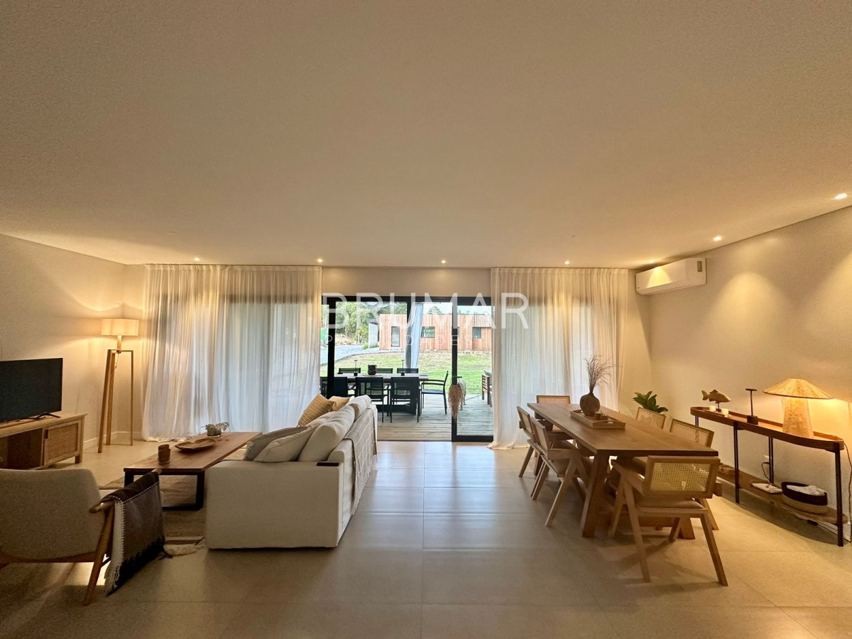 Casa en Alquiler · Foto 2