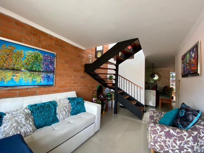 Casa en venta en El Trianon, Envigado · foto 4 de 7
