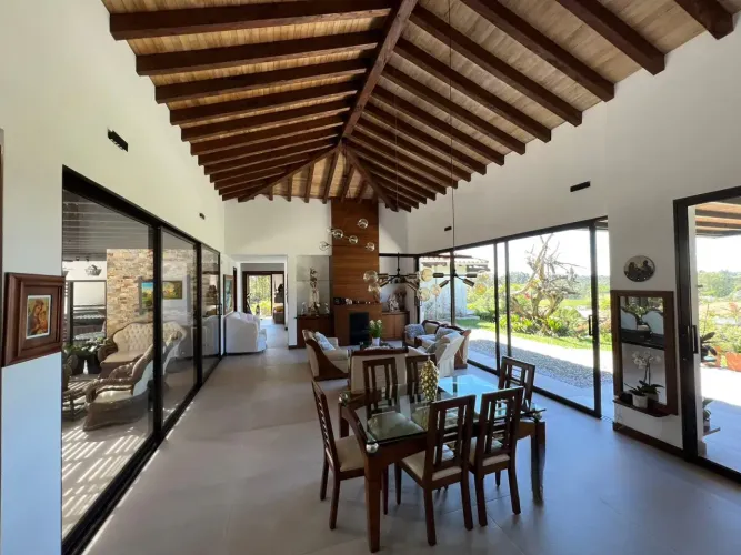 Casa de 4 alcobas en venta en Las Garzonas, El Carmen de Viboral · foto 5 de 24