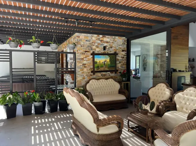 Casa de 4 alcobas en venta en Las Garzonas, El Carmen de Viboral · foto 6 de 24