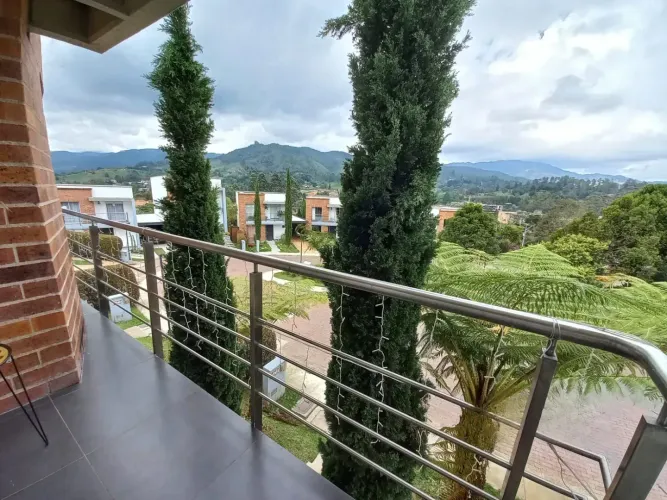 Casa de 3 alcobas en venta en El Retiro, 230 m² · foto 17 de 24
