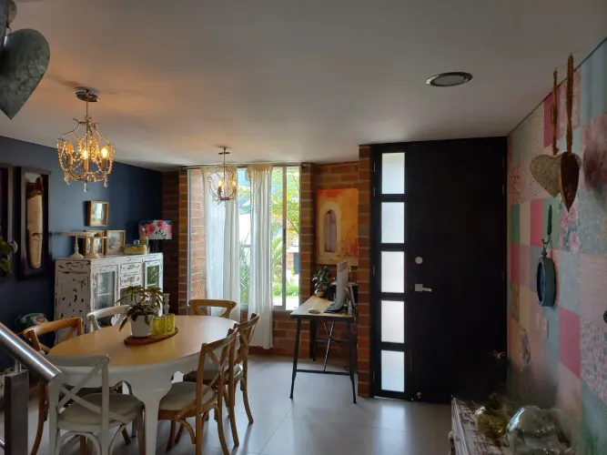 Casa de 3 alcobas en venta en El Retiro, 230 m² · foto 18 de 24