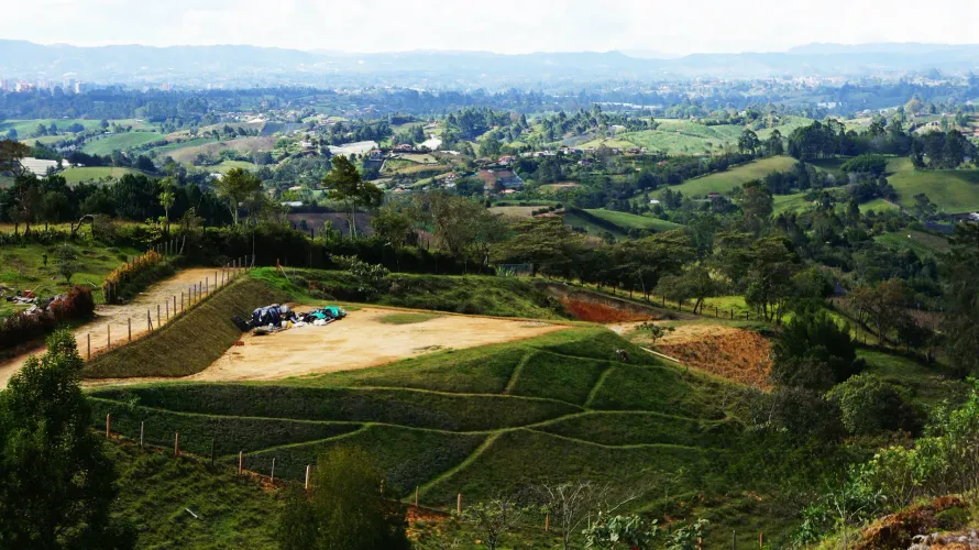 Lote en venta en La Sonadora, El Carmen de Viboral, 2500 m² · foto 3 de 9