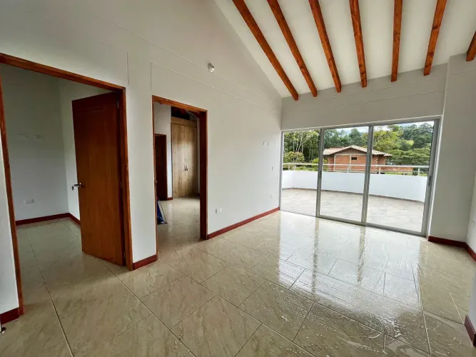 Casa de 4 alcobas en venta en El Carmen De Viboral, El Carmen de Viboral · foto 14 de 19