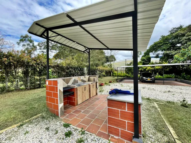 Casa de 4 alcobas en venta en El Carmen De Viboral, El Carmen de Viboral · foto 15 de 19