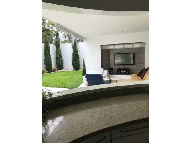 Casa de 6 alcobas en venta en Ciudad Jardin, Cali, 500 m² · foto 8 de 19