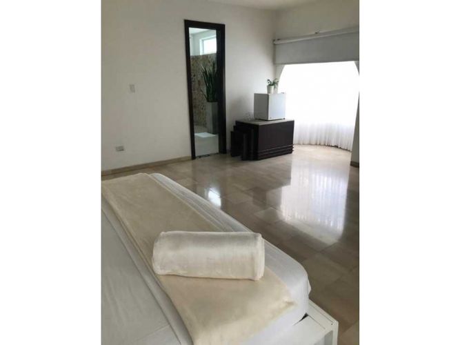 Casa de 6 alcobas en venta en Ciudad Jardin, Cali, 500 m² · foto 11 de 19