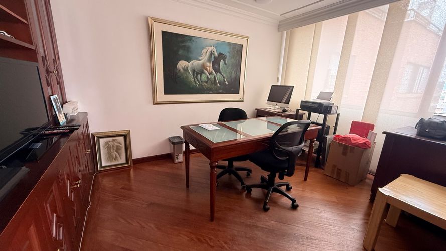 Apartamento de 5 alcobas en venta en La Calleja, Bogotá, 402 m² · foto 3 de 16