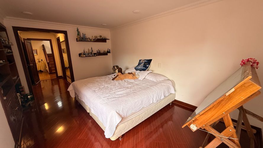 Apartamento de 5 alcobas en venta en La Calleja, Bogotá, 402 m² · foto 5 de 16