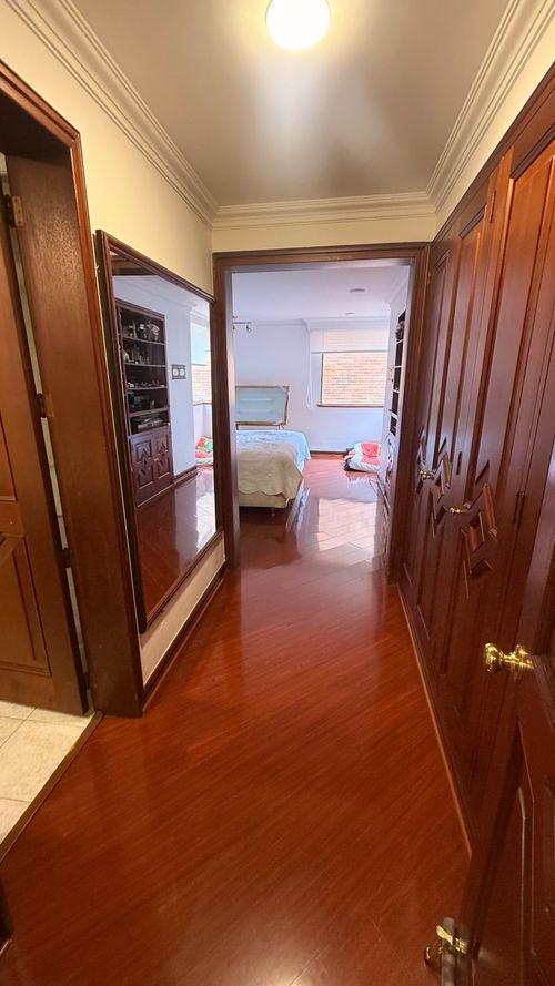Apartamento de 5 alcobas en venta en La Calleja, Bogotá, 402 m² · foto 10 de 16