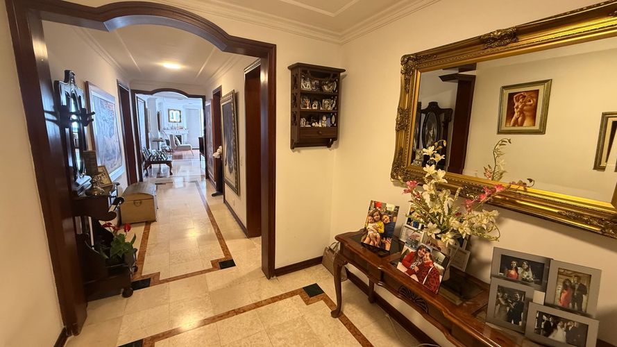 Apartamento de 5 alcobas en venta en La Calleja, Bogotá, 402 m² · foto 16 de 16