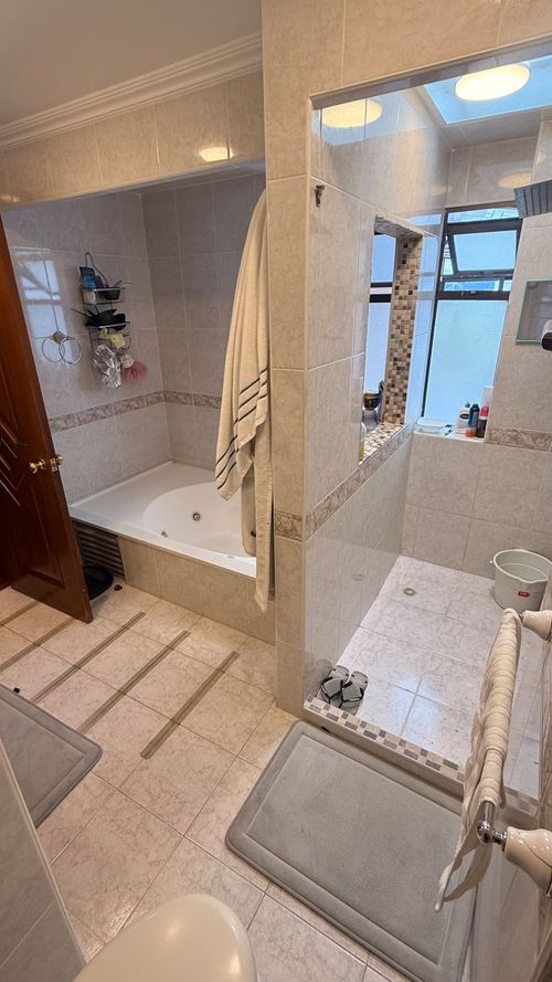 Apartamento de 5 alcobas en venta en La Calleja, Bogotá, 402 m² · foto 13 de 16