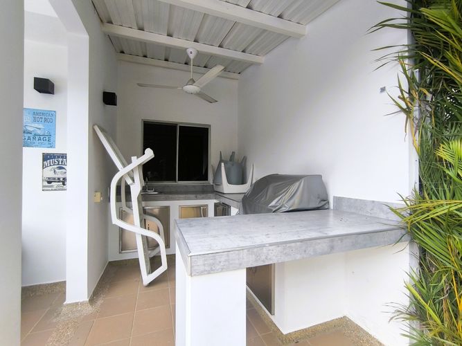 Casa de 4 alcobas en venta en Las Palmas, Ricaurte, 341 m² · foto 17 de 21