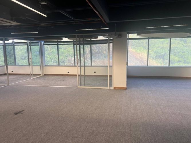 Oficina en arriendo en Las Palmas, Medellín, 250 m² · foto 6 de 24
