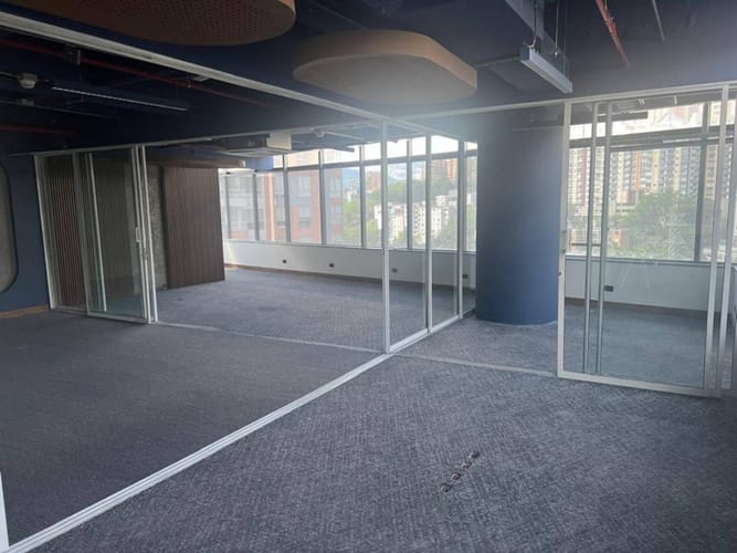 Oficina en arriendo en Las Palmas, Medellín, 250 m² · foto 18 de 24