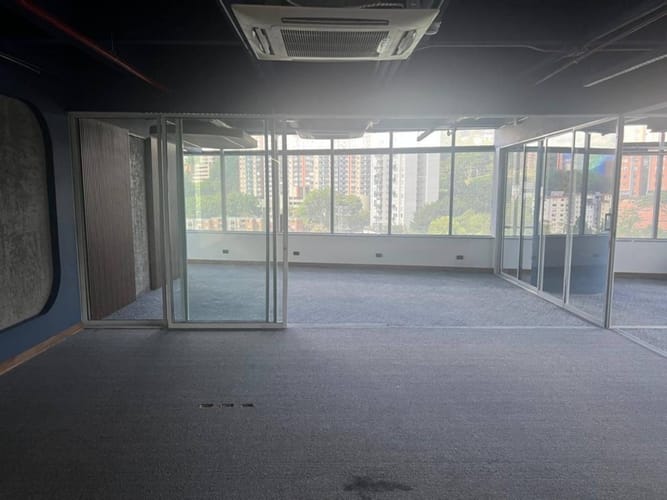 Oficina en arriendo en Las Palmas, Medellín, 250 m² · foto 19 de 24