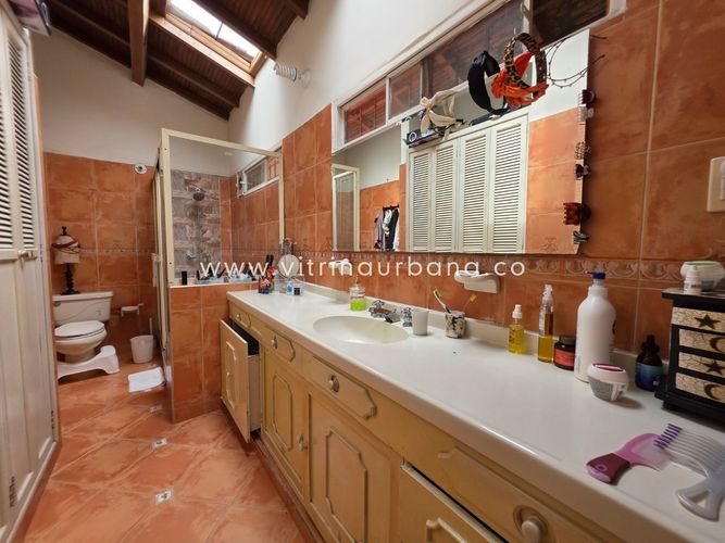 Casa de 5 alcobas en venta en Lagos Del Cacique, Bucaramanga, 250 m² · foto 20 de 24