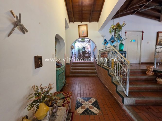 Casa de 5 alcobas en venta en Lagos Del Cacique, Bucaramanga, 250 m² · foto 5 de 24