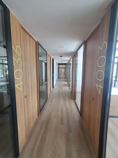 Oficina en arriendo en Los Colores, Medellín, 8 m² · foto 6 de 14