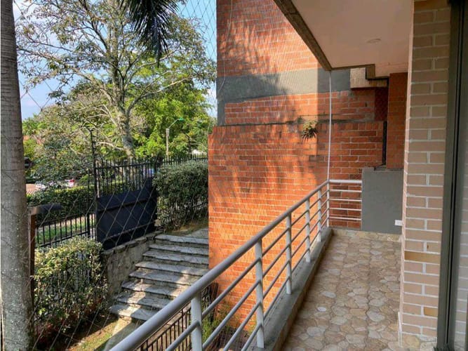 Casa de 6 alcobas en venta en Ciudad Campestre, Cali, 420 m² · foto 9 de 23