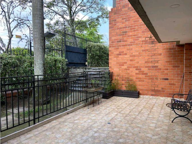 Casa de 6 alcobas en venta en Ciudad Campestre, Cali, 420 m² · foto 23 de 23