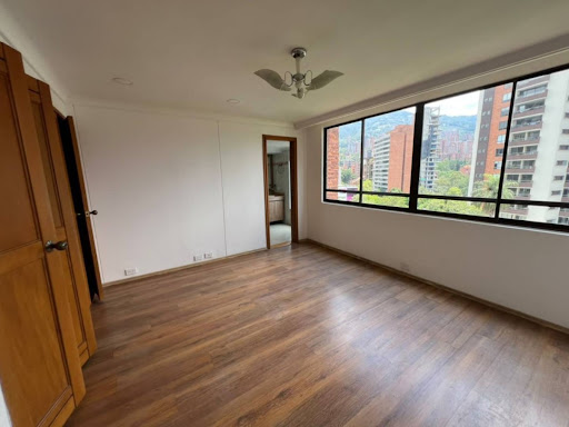 Apartamento en venta en Castropol, Medellín · foto 3 de 22