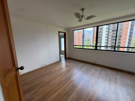 Apartamento en venta en Castropol, Medellín · foto 5 de 22
