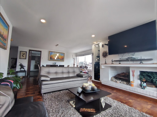 Apartamento en venta en La Castellana, Bogotá · foto 3 de 24