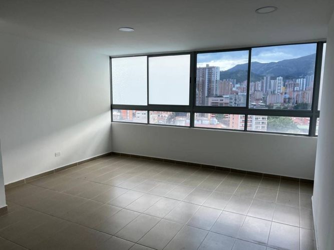 Oficina en arriendo en Mayorca, Sabaneta, 40 m² · foto 3 de 13