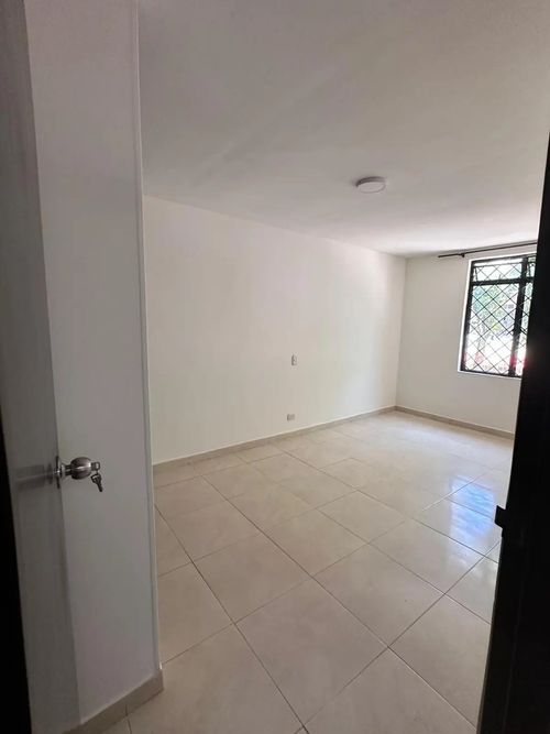Casa de 4 alcobas en venta en Santa Ana, Ibagué, 73 m² · foto 8 de 14