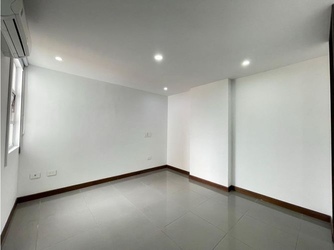 Apartamento de 4 alcobas en venta en Laureles, Medellín, 176 m² · foto 13 de 14