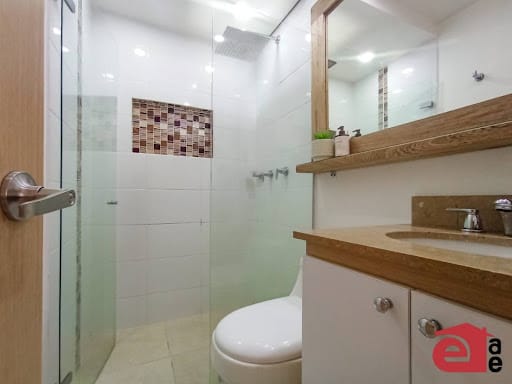 Apartamento de 2 alcobas en venta en Vegas De San Jose, Sabaneta, 90 m² · foto 9 de 15