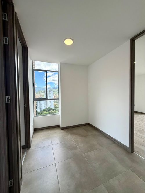 Apartamento de 3 alcobas en venta en Suramerica, Itagüí, 94 m² · foto 15 de 24