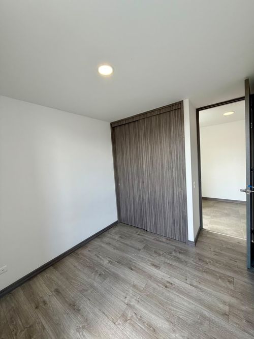 Apartamento de 3 alcobas en venta en Suramerica, Itagüí, 94 m² · foto 17 de 24