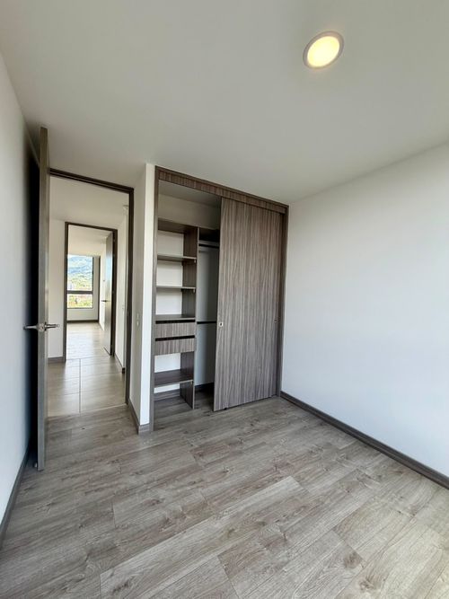 Apartamento de 3 alcobas en venta en Suramerica, Itagüí, 94 m² · foto 21 de 24
