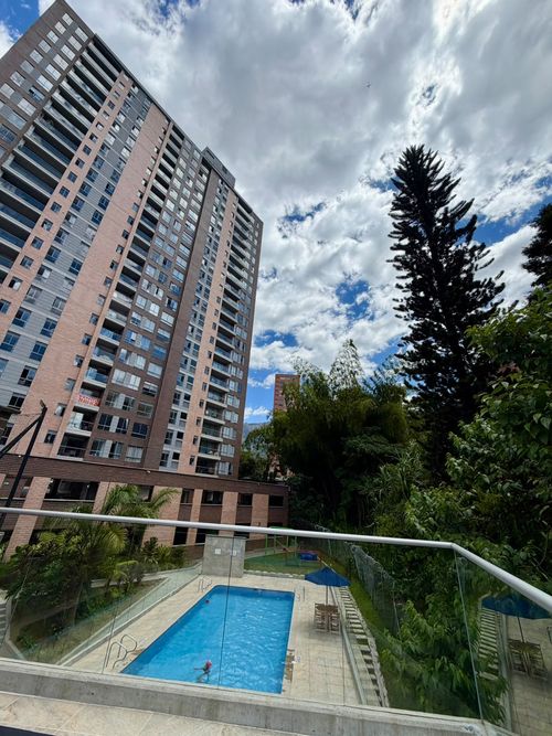 Apartamento de 3 alcobas en venta en Suramerica, Itagüí, 94 m² · foto 8 de 24
