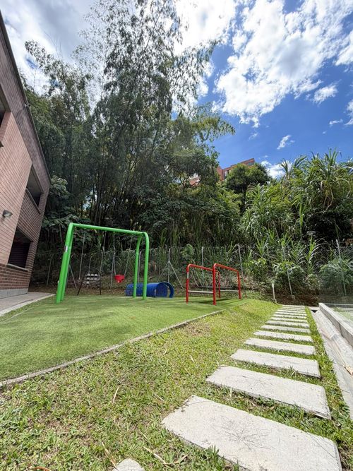 Apartamento de 3 alcobas en venta en Suramerica, Itagüí, 94 m² · foto 14 de 24