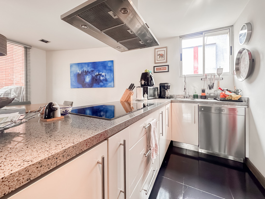 Apartamento en venta en Los Rosales, Bogotá · foto 10 de 22