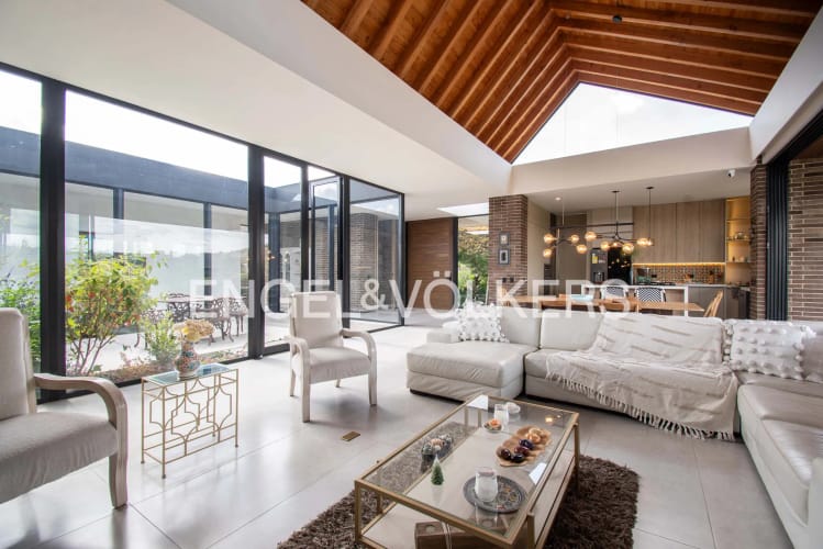 Casa de 3 alcobas en venta en San Miguel, La Ceja, 374 m² · foto 6 de 22