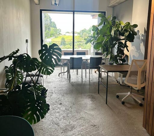 Oficina en arriendo en Las Palmas, Envigado, 59 m² · foto 2 de 8