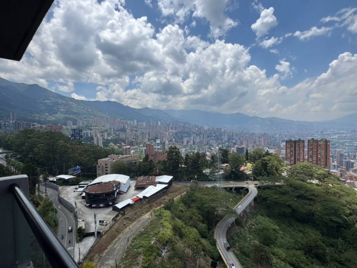 Apartamento en arriendo en Las Palmas, Medellín · foto 5 de 24