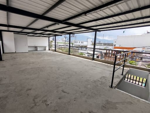Local en arriendo en Caribe, Medellín, 90 m² · foto 3 de 7