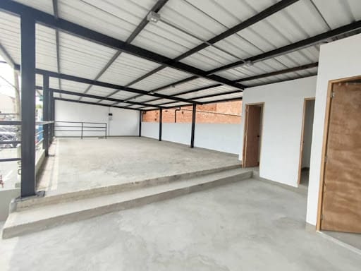 Local en arriendo en Caribe, Medellín, 90 m² · foto 4 de 7