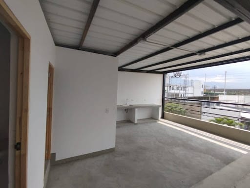 Local en arriendo en Caribe, Medellín, 90 m² · foto 5 de 7
