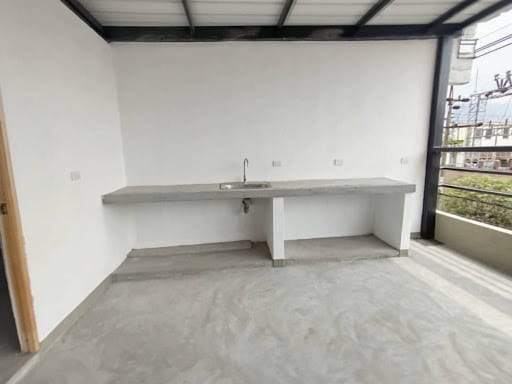 Local en arriendo en Caribe, Medellín, 90 m² · foto 6 de 7