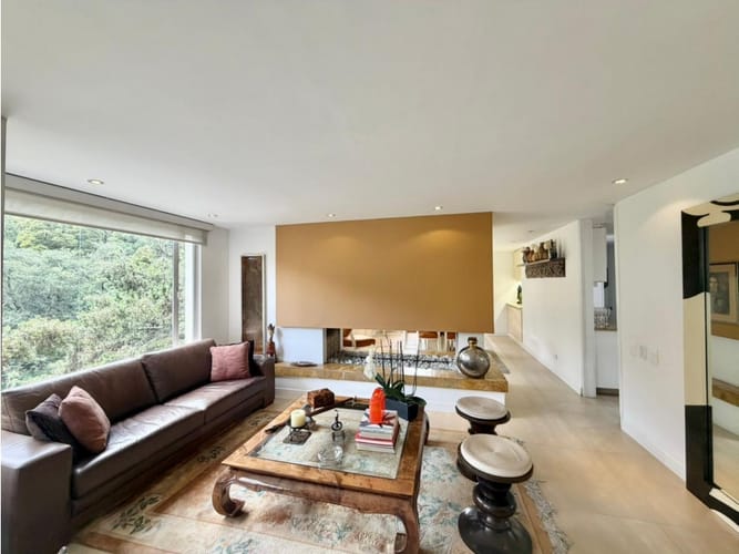 Apartamento de 3 alcobas en venta en Chico Norte, Bogotá, 200 m² · foto 5 de 24